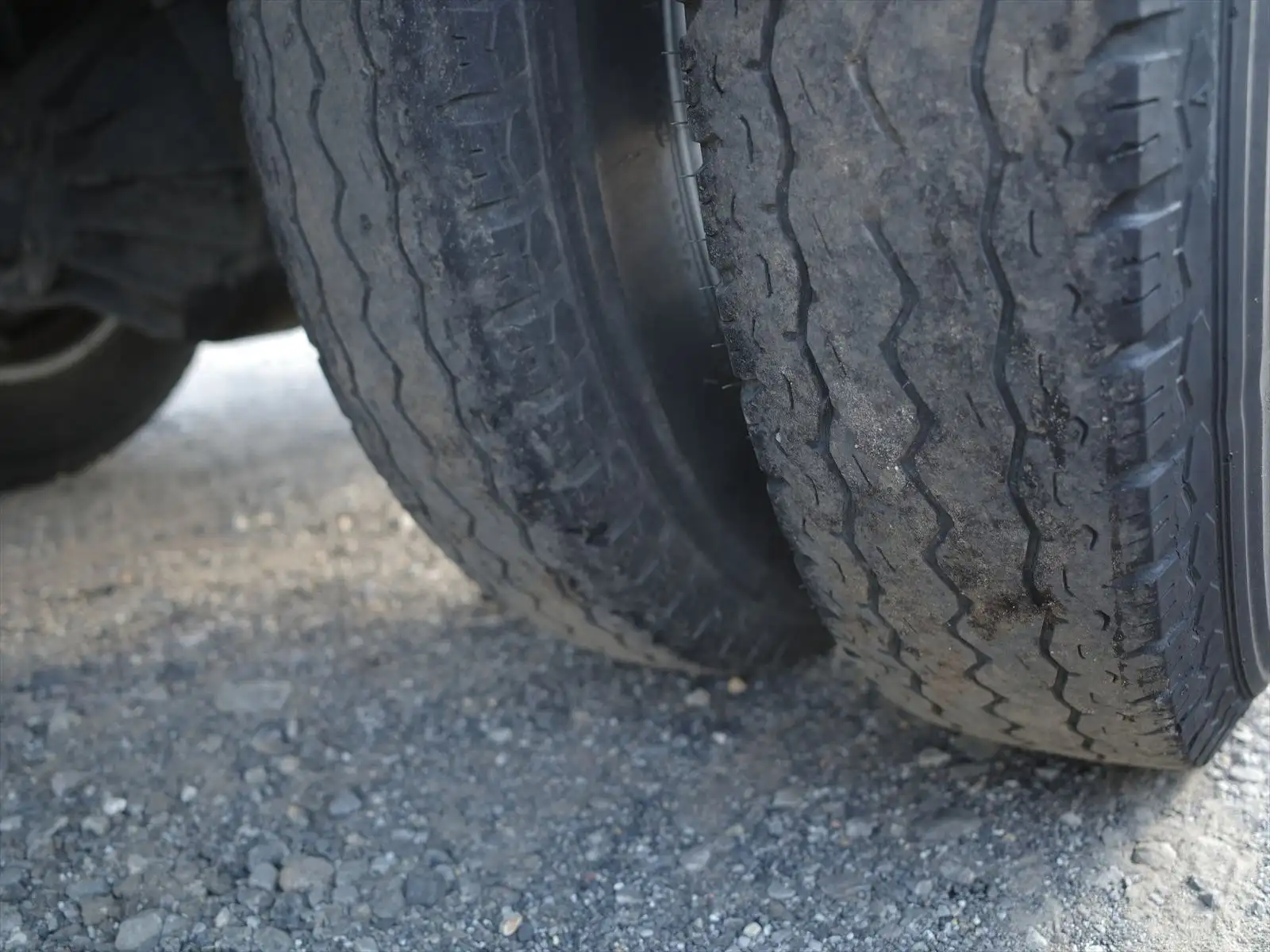 いすゞ エルフ 小型 アルミバン サイドドア 2RG-NLR88ANの中古トラック画像20