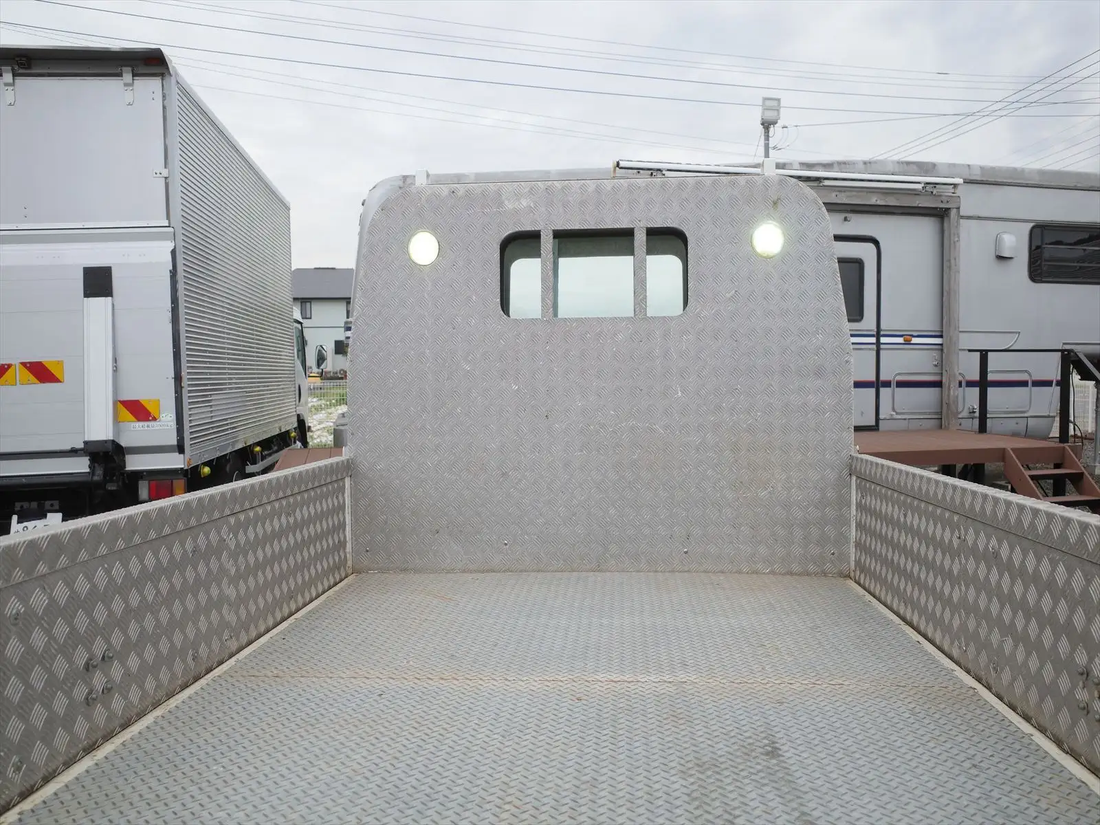いすゞ エルフ 小型 平ボディ 床鉄板 カスタムの中古トラック画像9