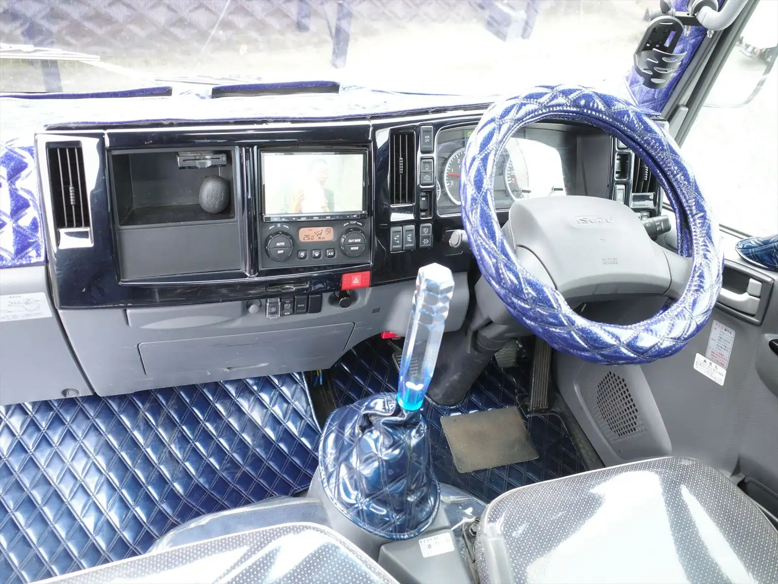 いすゞ エルフ 小型 平ボディ 床鉄板 カスタムの中古トラック画像13