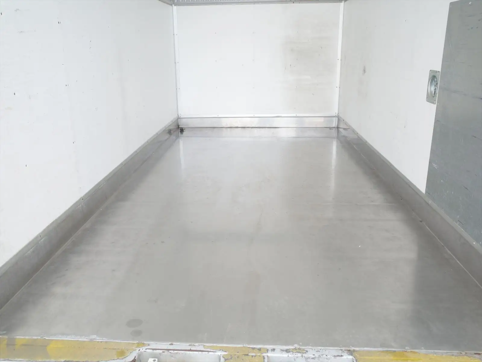 いすゞ エルフ 小型 アルミバン TPG-NHS85AN H30の中古トラック画像9