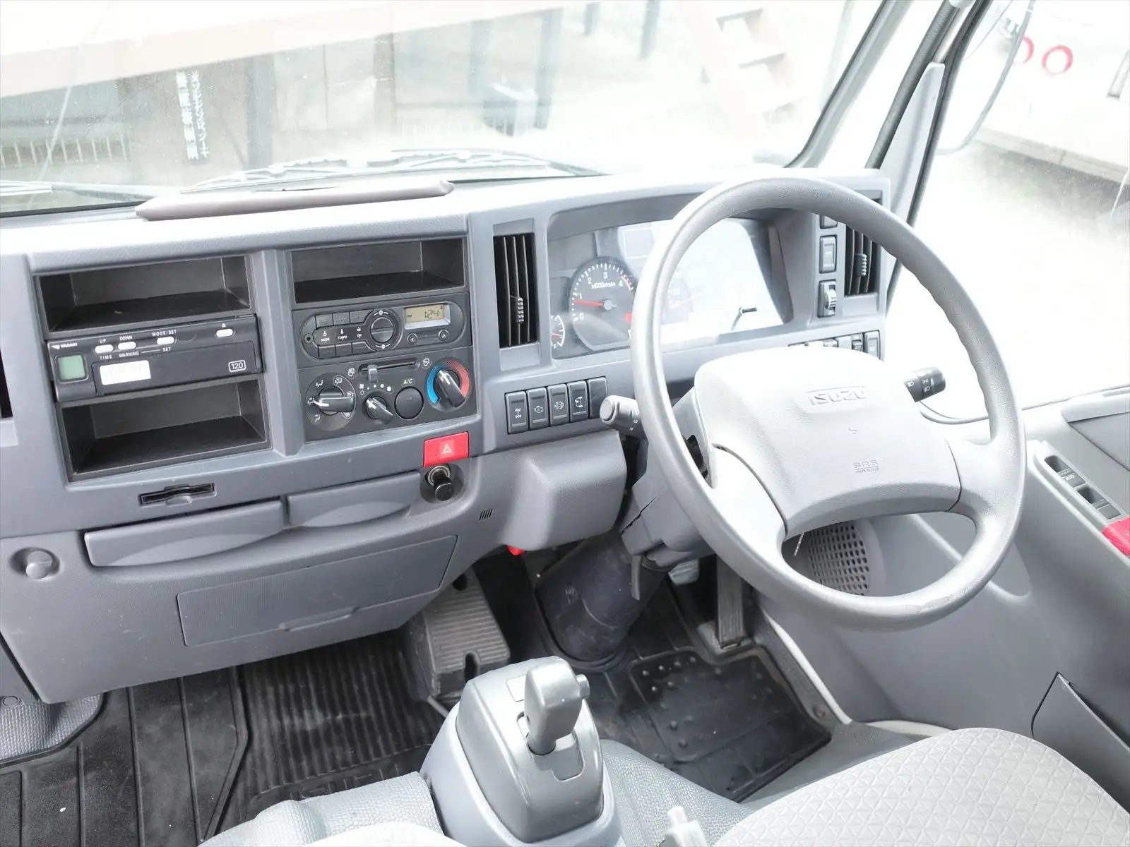 いすゞ エルフ 小型 アルミバン TPG-NHS85AN H30の中古トラック画像12