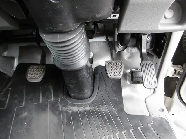 日野 デュトロ 小型 平ボディ 2RG-XZU710 R2の中古トラック画像15