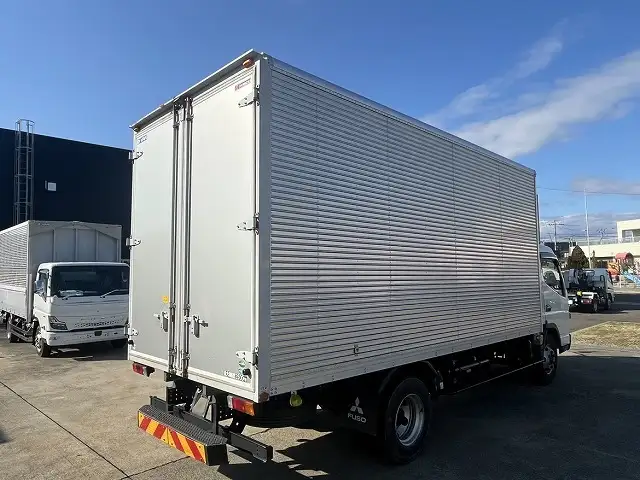 三菱 キャンター 小型 アルミバン サイドドア 2PG-FEB80の中古トラック画像3