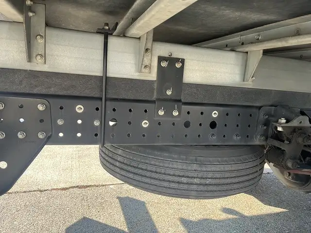 三菱 キャンター 小型 アルミバン サイドドア 2PG-FEB80の中古トラック画像像17