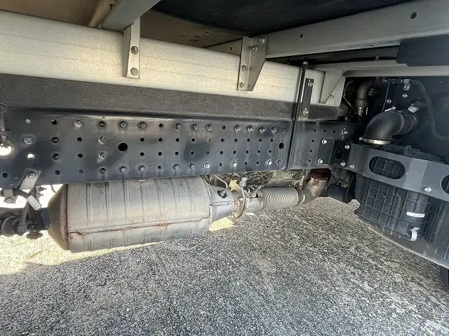 三菱 キャンター 小型 アルミバン サイドドア 2PG-FEB80の中古トラック画像16