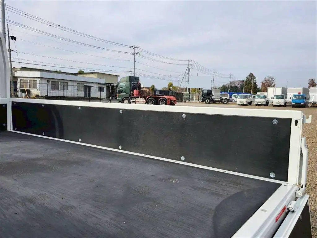 三菱 キャンター 小型 平ボディ 2TG-FBA00 R6の中古トラック画像10