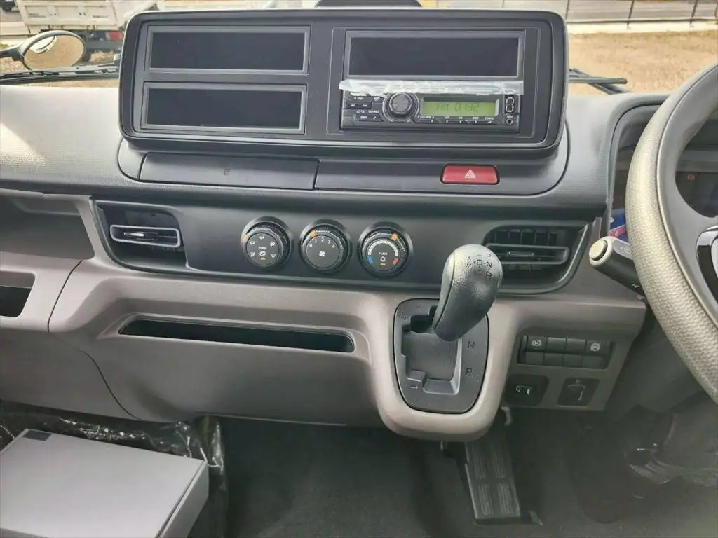 三菱 キャンター 小型 平ボディ 2TG-FBA00 R6の中古トラック画像14