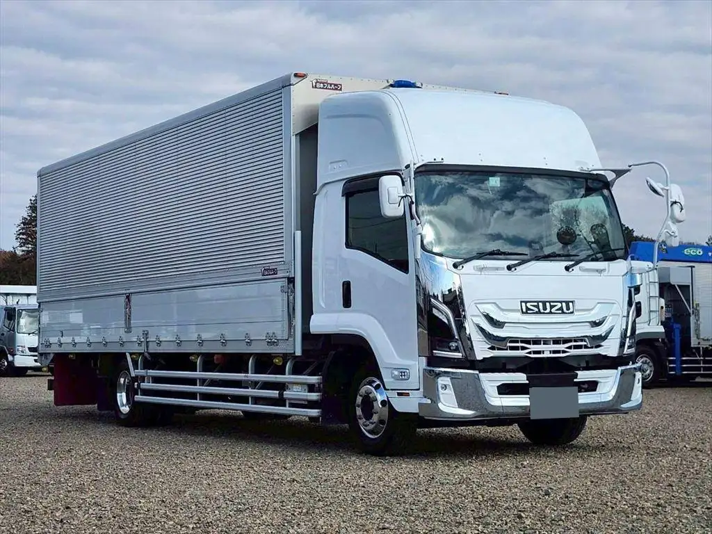 いすゞ フォワード 中型/増トン ウイング エアサス ベッドの中古トラック画像2