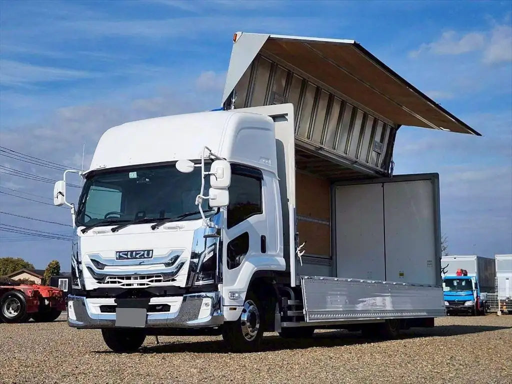 いすゞ フォワード 中型/増トン ウイング エアサス ベッドの中古トラック画像5