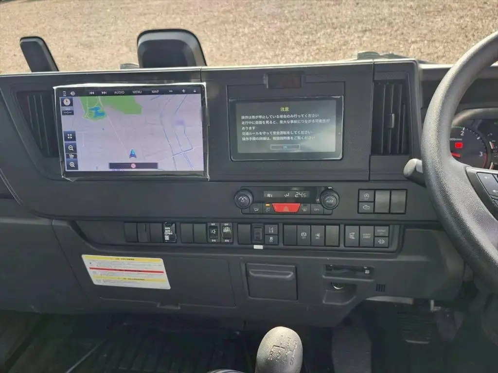 いすゞ フォワード 中型/増トン ウイング エアサス ベッドの中古トラック画像14