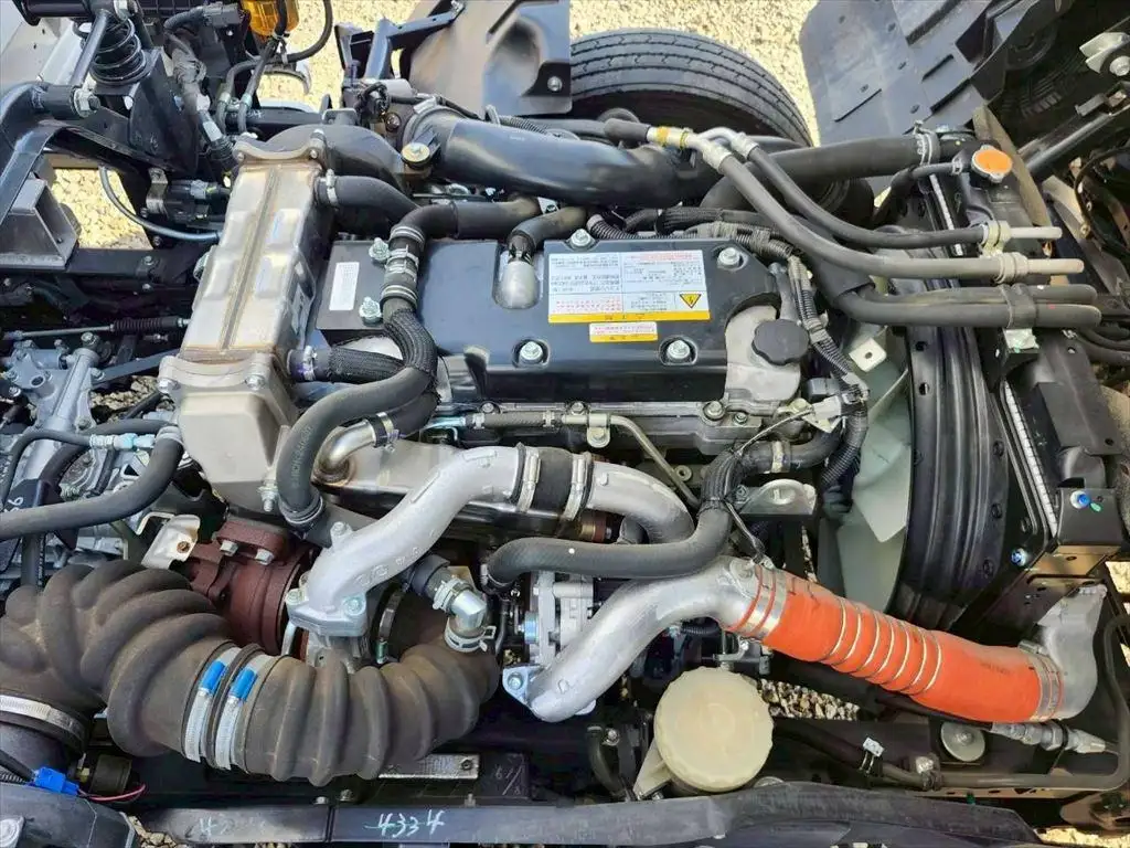 いすゞ フォワード 中型/増トン ウイング エアサス ベッドの中古トラック画像20