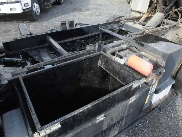 いすゞ エルフ 小型 パッカー車 巻き込み式 回転ダンプ式の中古トラック画像像17