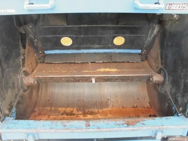 いすゞ エルフ 小型 パッカー車 巻き込み式 回転ダンプ式の中古トラック画像5