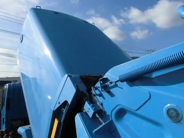 いすゞ エルフ 小型 パッカー車 巻き込み式 回転ダンプ式の中古トラック画像9