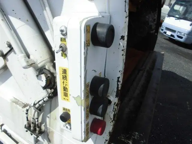 いすゞ エルフ 小型 パッカー車 プレス式 の中古トラック画像10