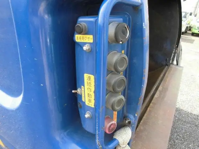 日産UD コンドル 中型/増トン パッカー車 巻き込み式 回転ダンプ式の中古トラック画像5