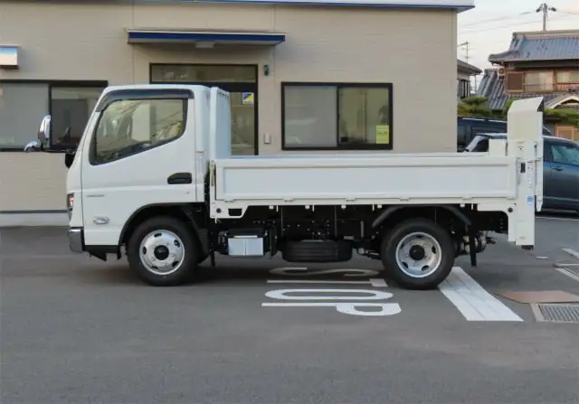 三菱 キャンター 小型 平ボディ パワーゲート 2RG-FBAV0の中古トラック画像6
