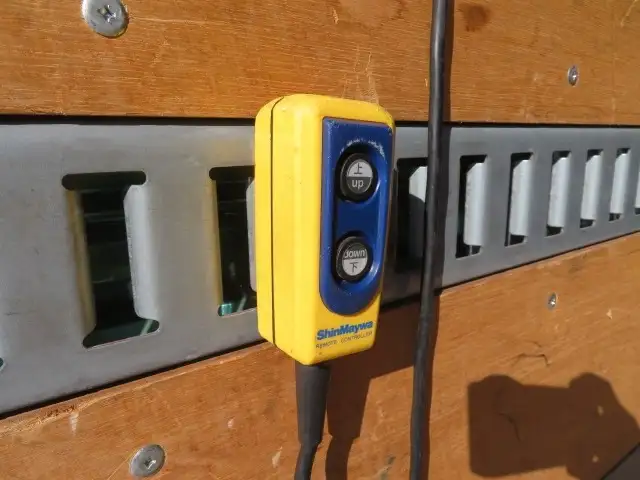 日野 デュトロ 小型 アルミバン パワーゲート サイドドアの中古トラック画像12