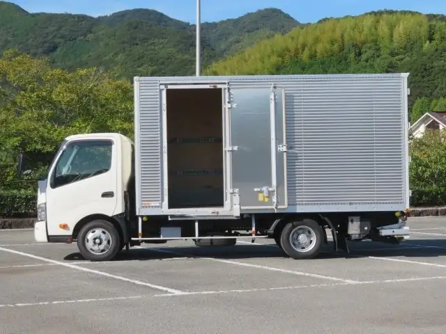 日野 デュトロ 小型 アルミバン パワーゲート サイドドアの中古トラック画像7