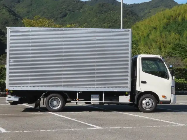 日野 デュトロ 小型 アルミバン パワーゲート サイドドアの中古トラック画像3