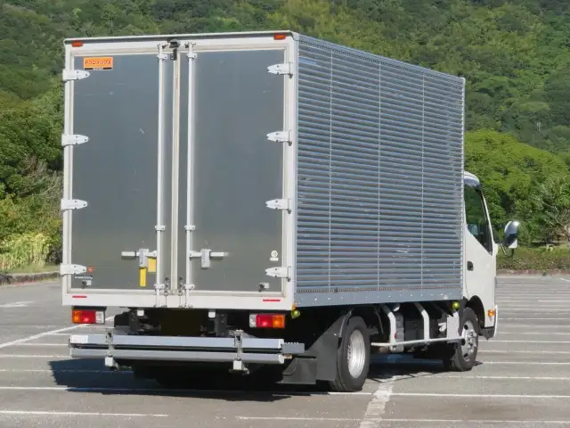 日野 デュトロ 小型 アルミバン パワーゲート サイドドアの中古トラック画像4