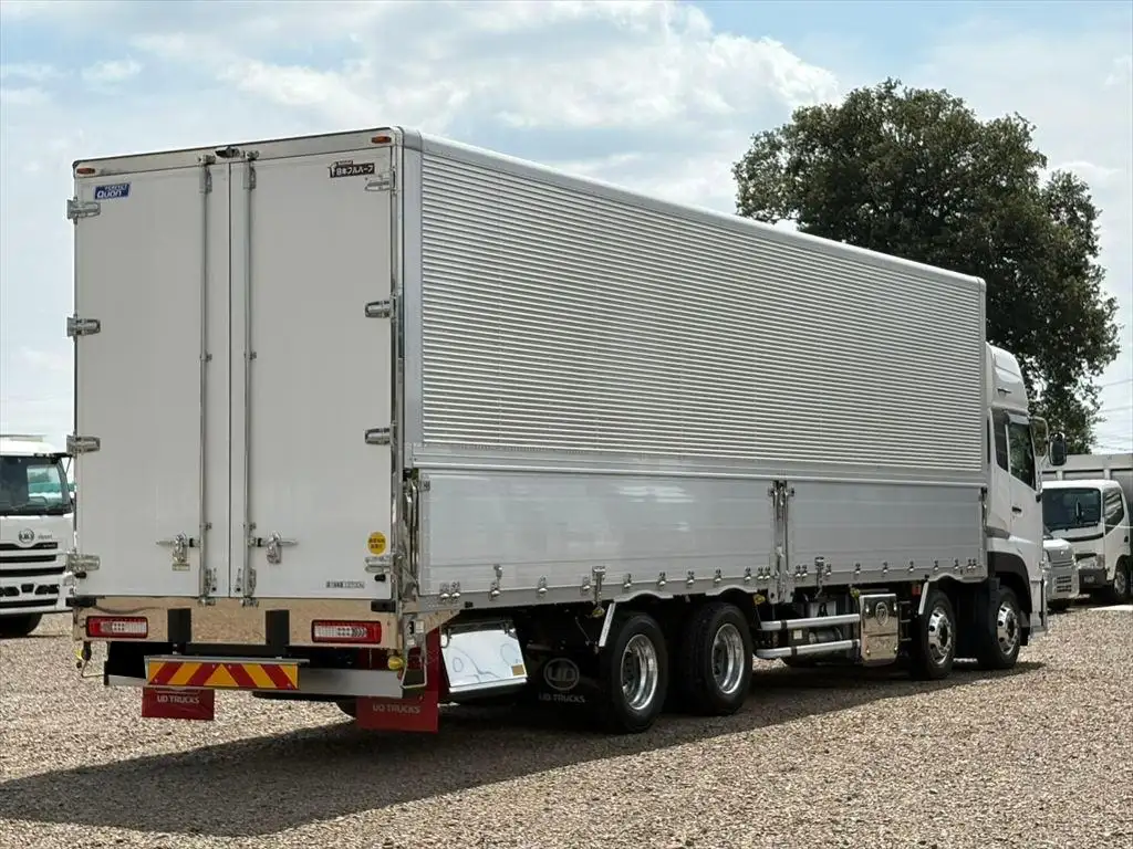 日産UD クオン 大型 ウイング ハイルーフ エアサスの中古トラック画像3