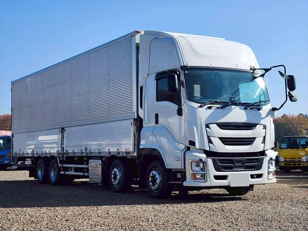 いすゞ ギガ 大型 ウイング パワーゲート ハイルーフの中古トラック画像2