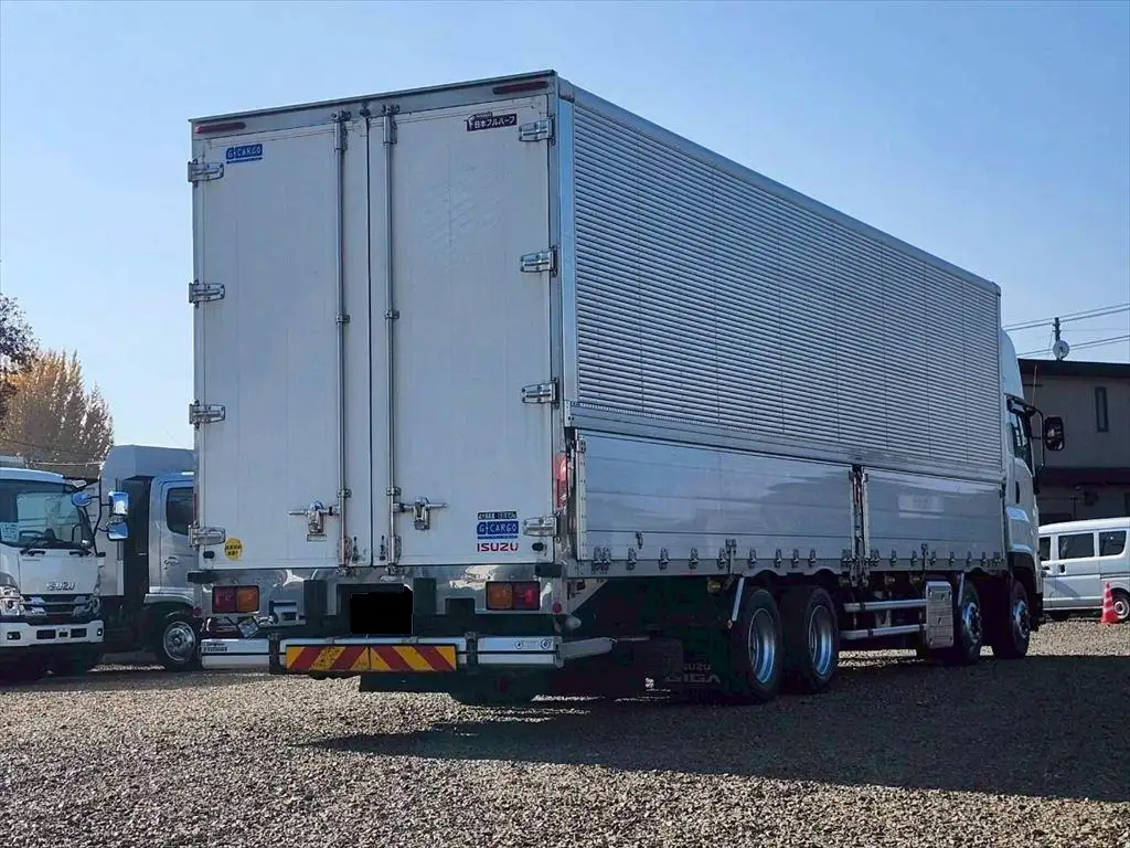 いすゞ ギガ 大型 ウイング パワーゲート ハイルーフの中古トラック画像3