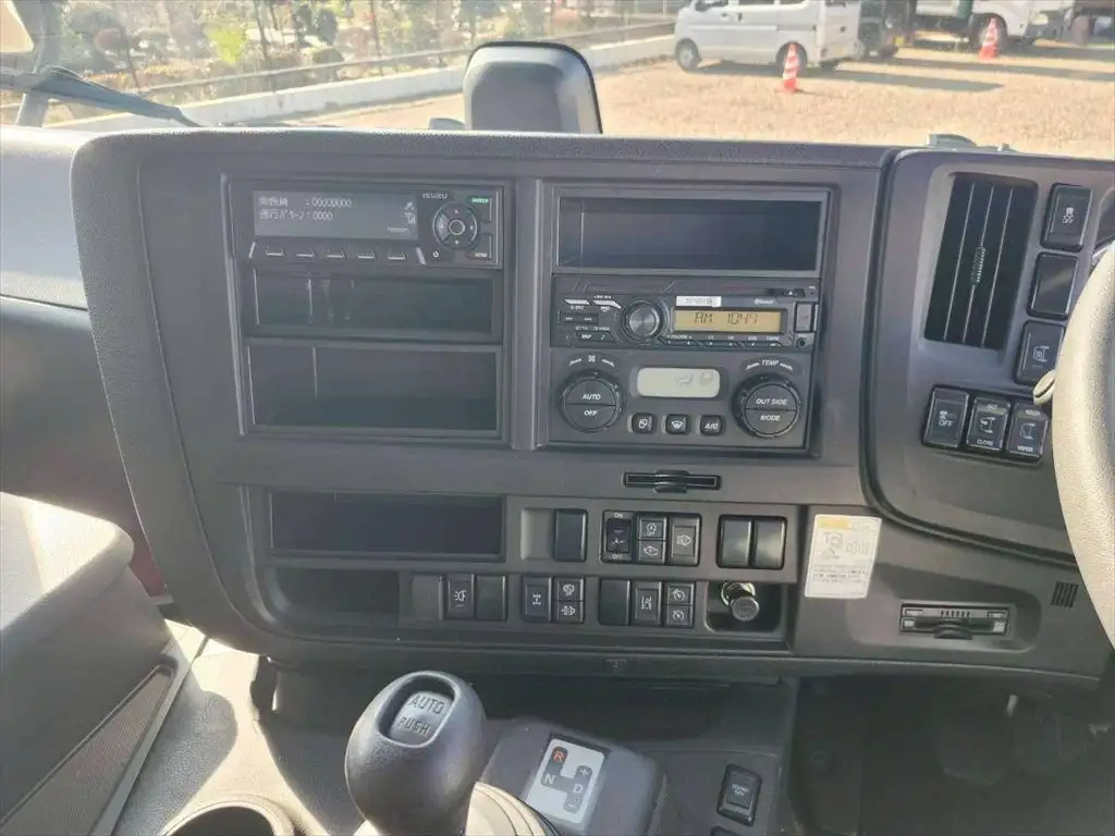 いすゞ ギガ 大型 ウイング パワーゲート ハイルーフの中古トラック画像14