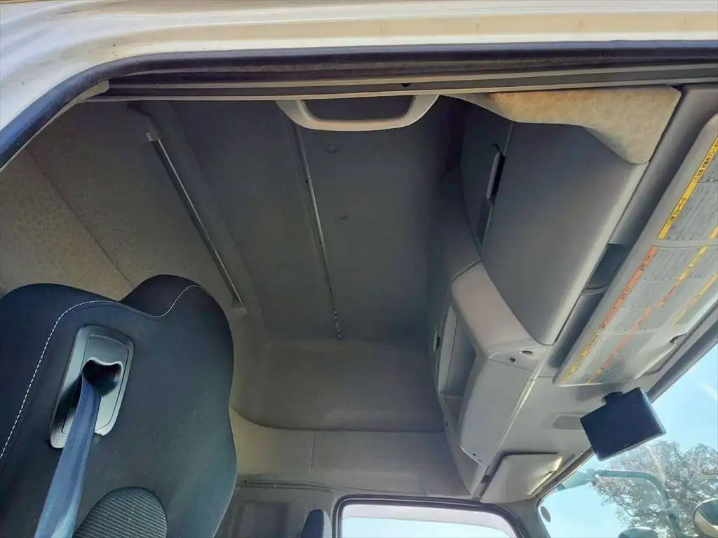 いすゞ ギガ 大型 ウイング パワーゲート ハイルーフの中古トラック画像15