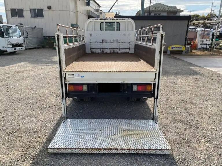 日野 デュトロ 小型 平ボディ パワーゲート 床鉄板の中古トラック画像7