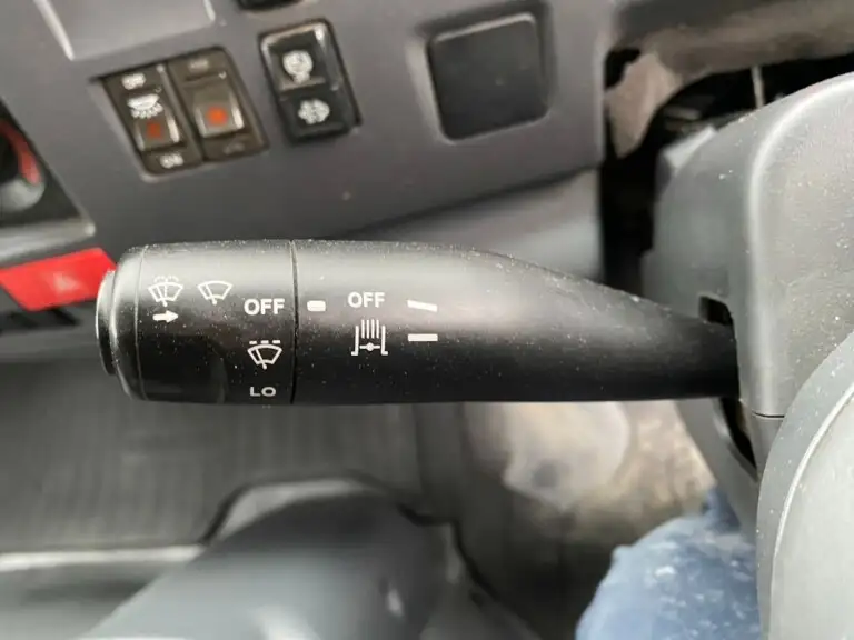 いすゞ エルフ 小型 ウイング TKG-NPR85AN H25の中古トラック画像13