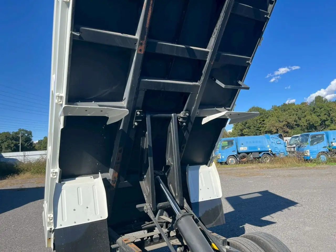 いすゞ エルフ 小型 ダンプ 2RG-NJR88AD R2の中古トラック画像15