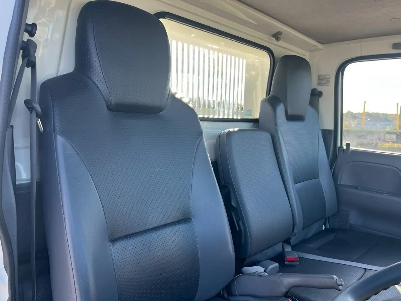 いすゞ エルフ 小型 ダンプ 2RG-NJR88AD R2の中古トラック画像10