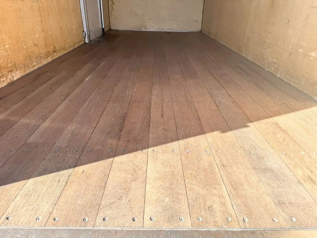 いすゞ エルフ 小型 アルミバン サイドドア TRG-NMR85ANの中古トラック画像7