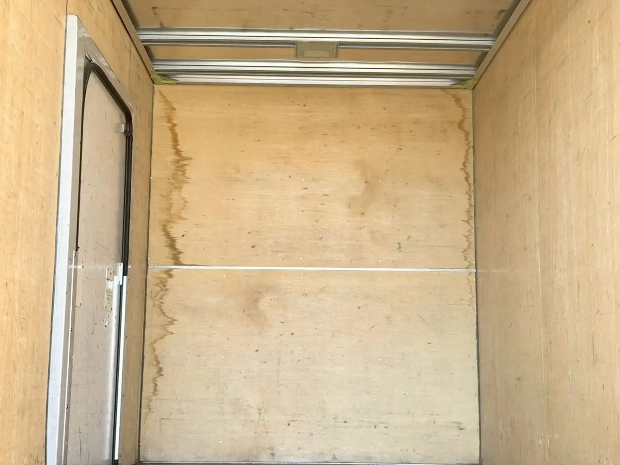 いすゞ エルフ 小型 アルミバン サイドドア TRG-NMR85ANの中古トラック画像6