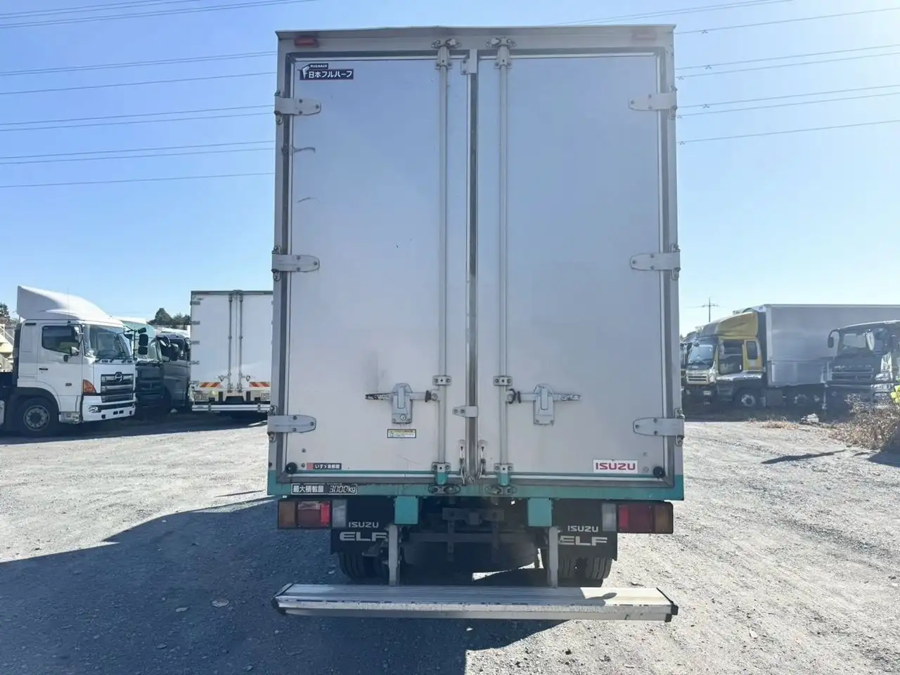 いすゞ エルフ 小型 アルミバン サイドドア TRG-NMR85ANの中古トラック画像4