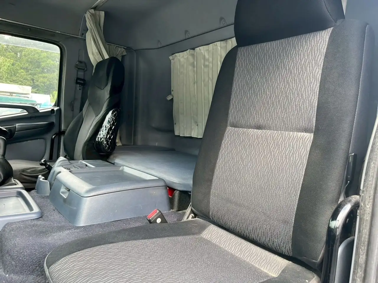 日野 プロフィア 大型 平ボディ アルミブロック ベッドの中古トラック画像10