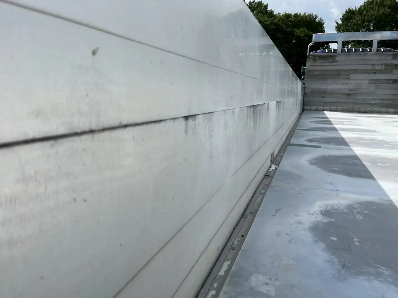 日野 プロフィア 大型 平ボディ アルミブロック ベッドの中古トラック画像8