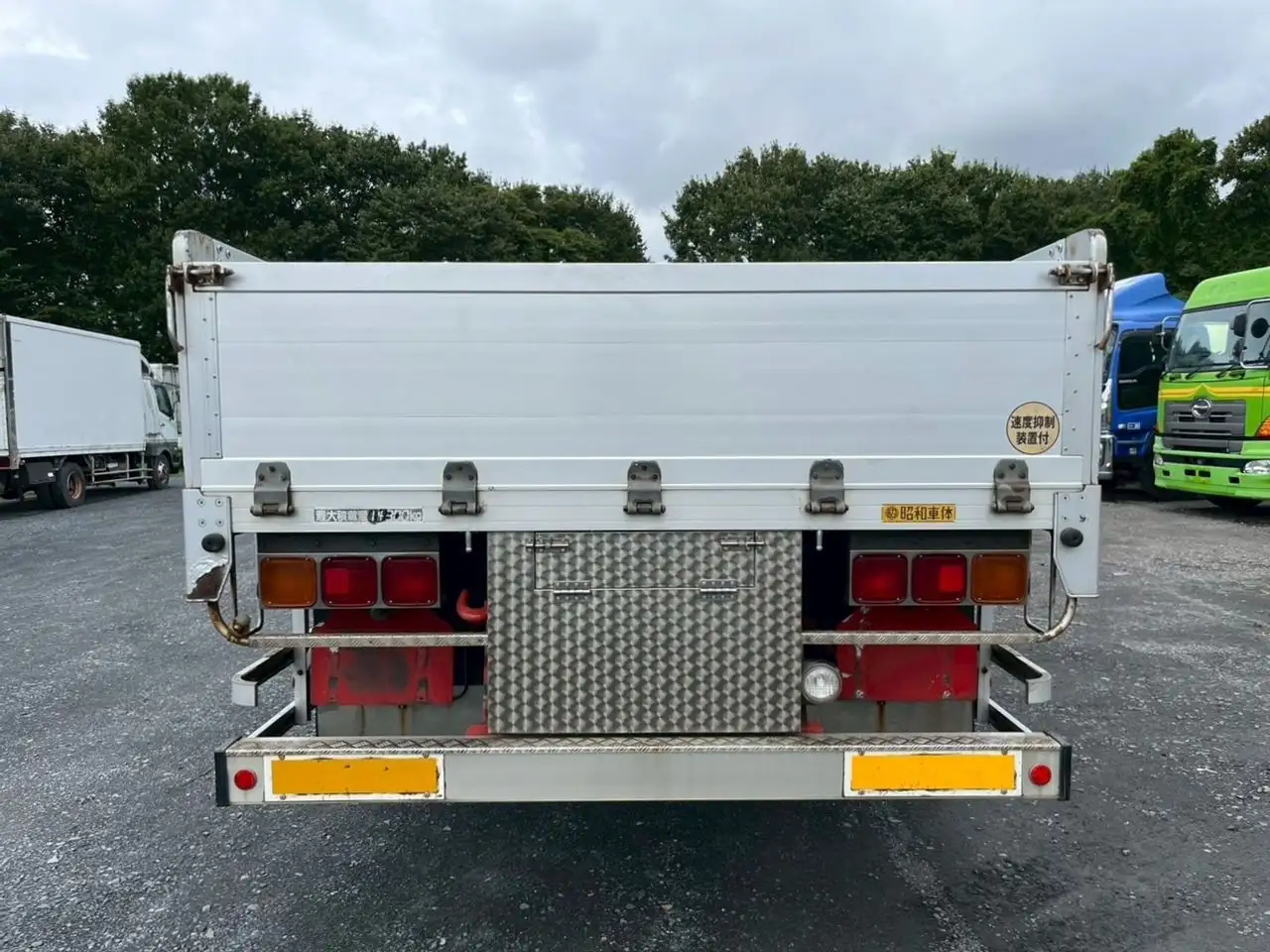 日野 プロフィア 大型 平ボディ アルミブロック ベッドの中古トラック画像5