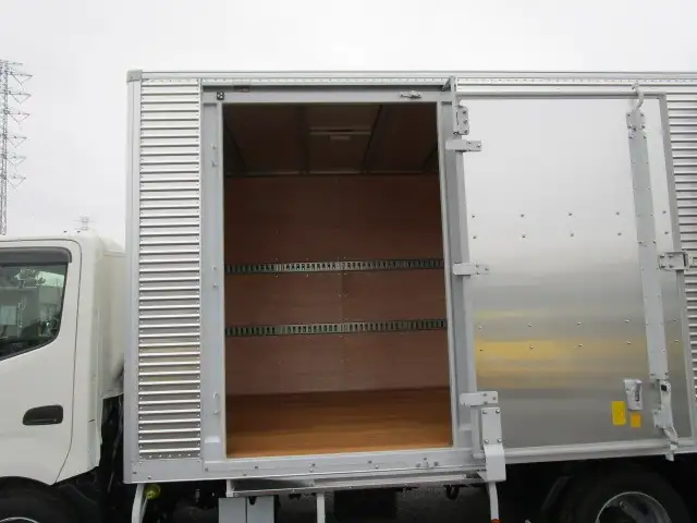 日野 デュトロ 小型 アルミバン サイドドア 2KG-XZU712Mの中古トラック画像6