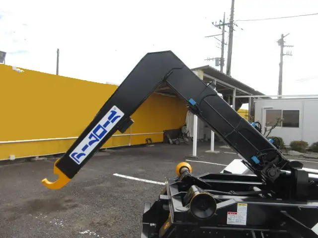 いすゞ フォワード 中型/増トン アームロール ツインホイスト 2RG-FRR90S4の中古トラック画像8