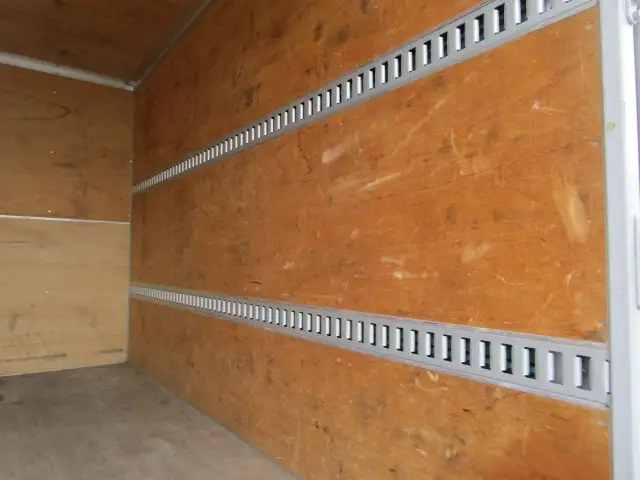 いすゞ エルフ 小型 アルミバン サイドドア TKG-NLR85ANの中古トラック画像10