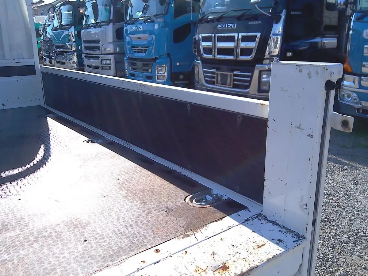 日野 デュトロ 小型 平ボディ パワーゲート 床鉄板の中古トラック画像9