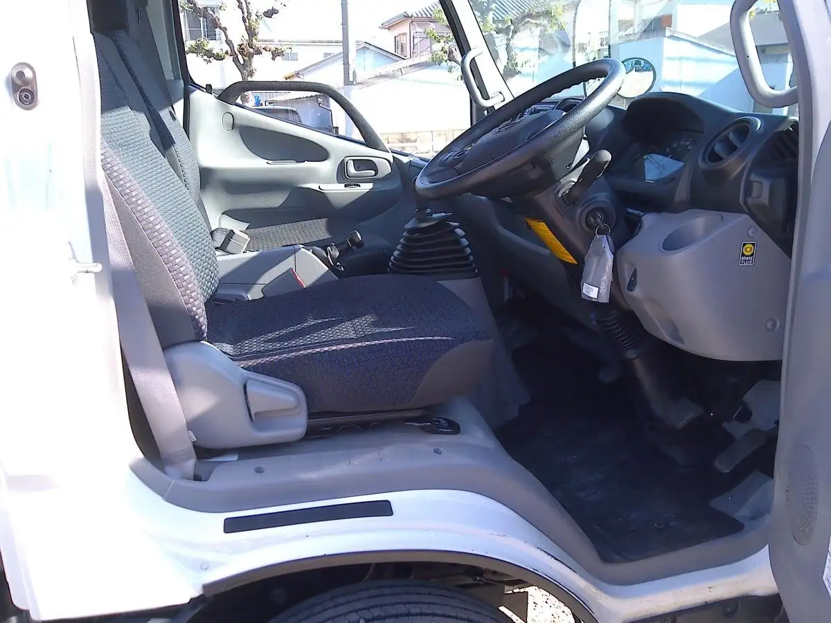 日野 デュトロ 小型 平ボディ パワーゲート 床鉄板の中古トラック画像11