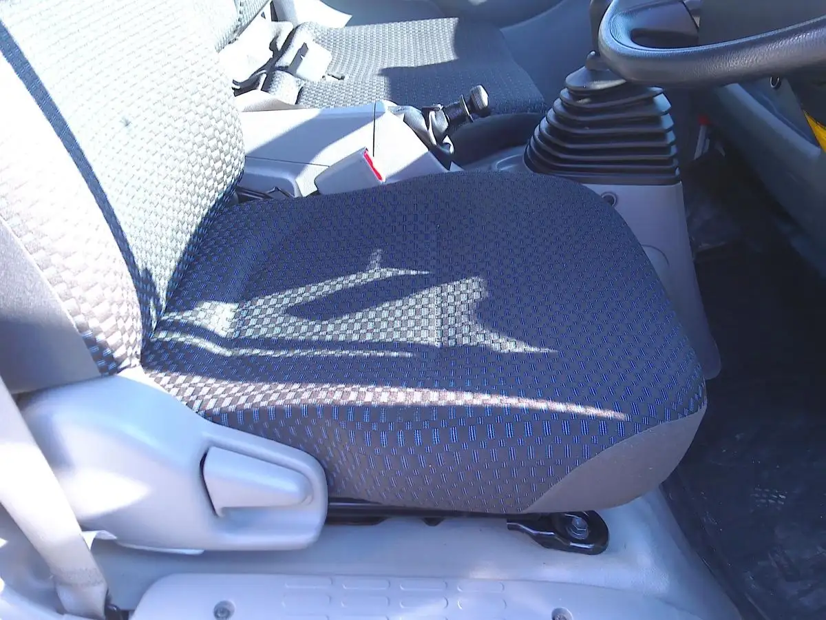 日野 デュトロ 小型 平ボディ パワーゲート 床鉄板の中古トラック画像12