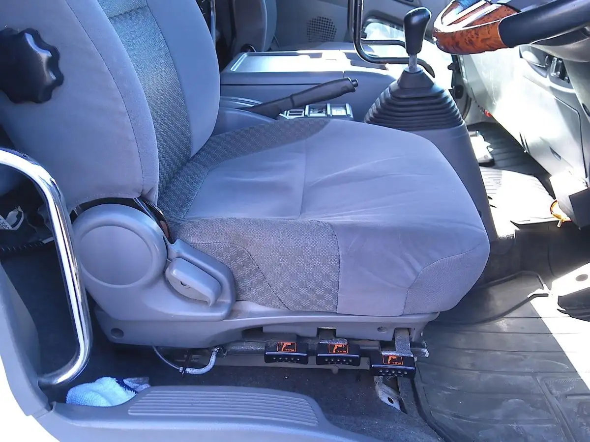 いすゞ フォワード 中型/増トン アルミバン パワーゲート エアサスの中古トラック画像10