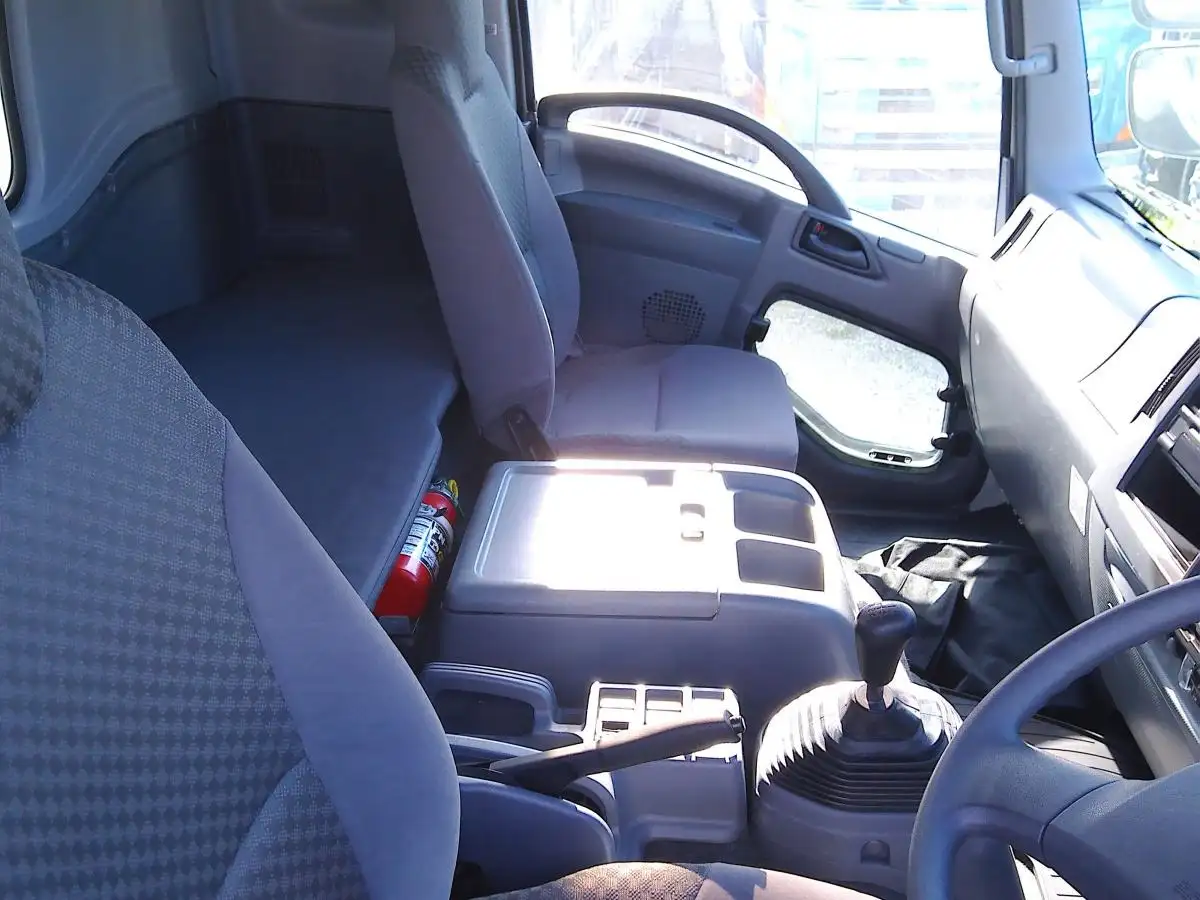 いすゞ フォワード 中型/増トン アルミバン パワーゲート エアサスの中古トラック画像12