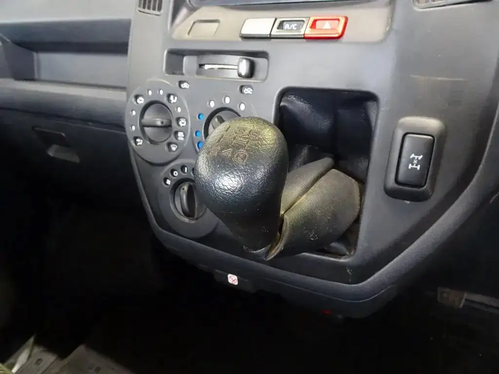 トヨタ タウンエース 小型 平ボディ 5BF-S413U R5の中古トラック画像14