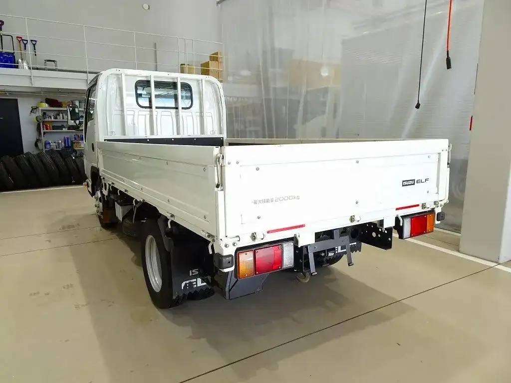 いすゞ エルフ 小型 平ボディ 床鉄板 2RG-NJR88Aの中古トラック画像4